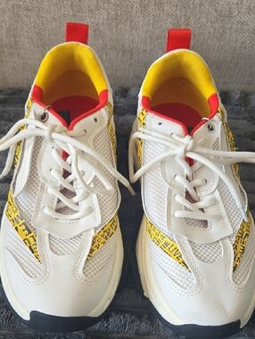 Steve Madden White Sneakers with Yellow and Red Accents